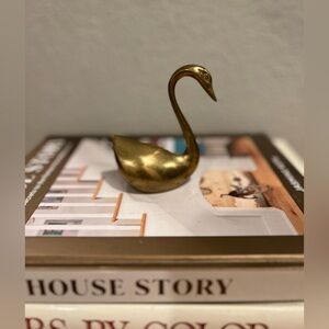 Vintage Brass Swan 🦢 figurine decor